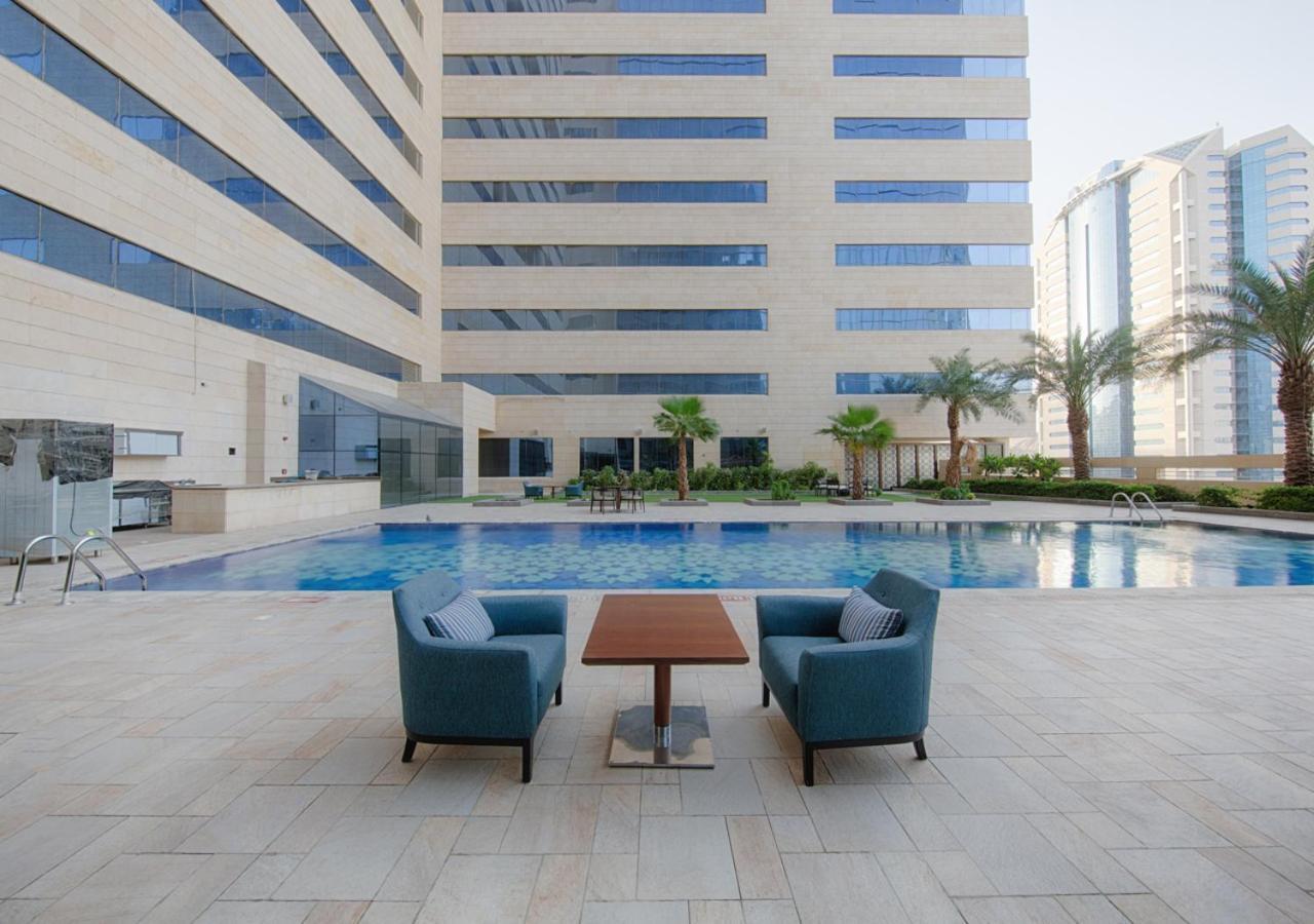 Holiday Suites Al Aziziah Mekka Kültér fotó Pool area